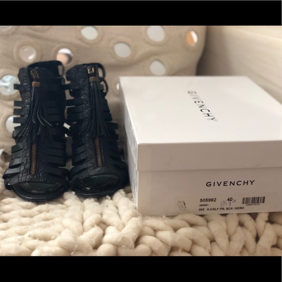 Sz 40 EUC Givenchy crocodile print leather sandals - Picture 3 of 7